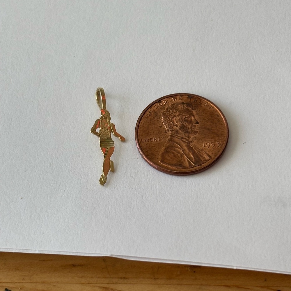 Solid 14k Elegant Gold Runner Pendant Necklace. - image 1